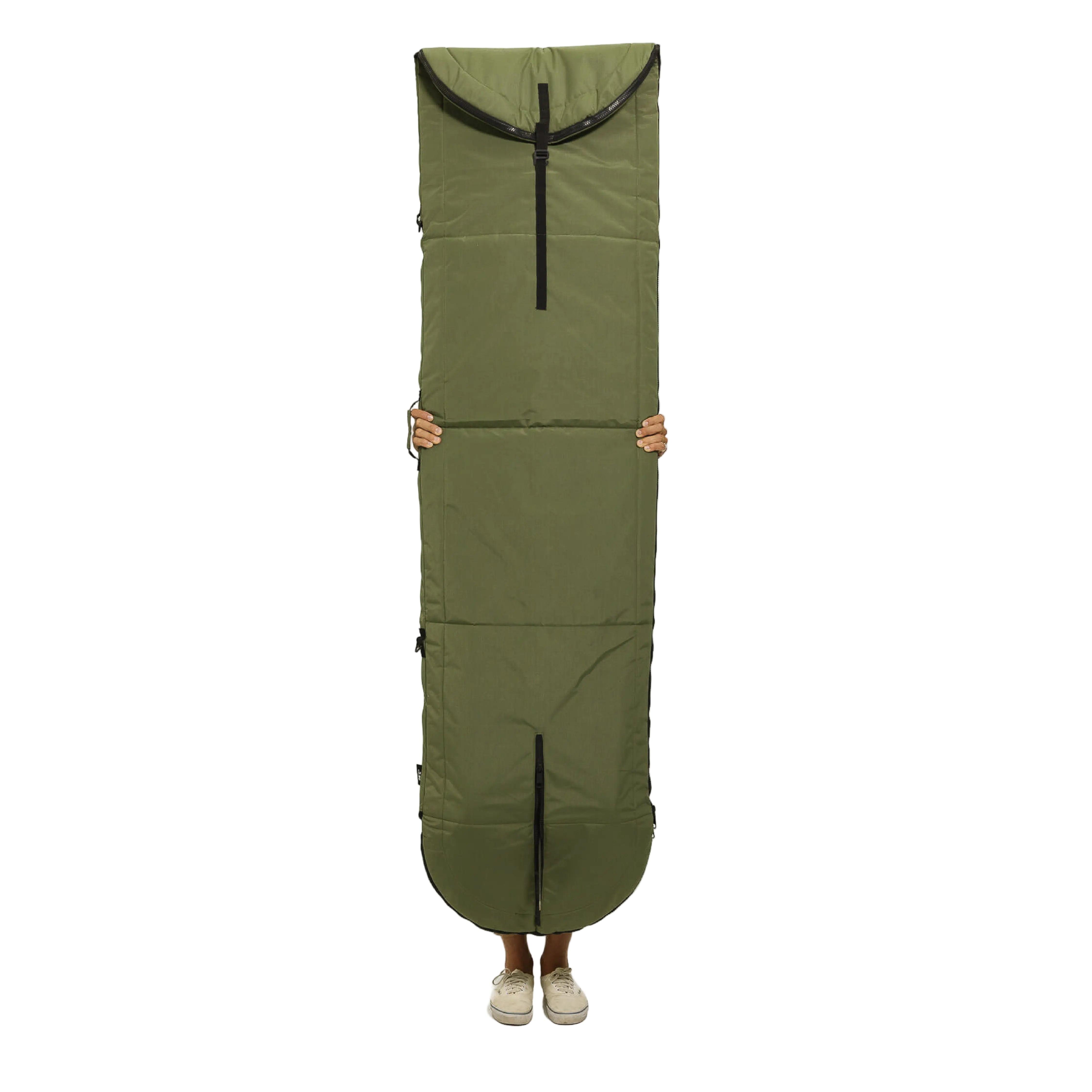 PERSON HOLDING A SURFBOARD BAG THAT IS ADJUSTABLE