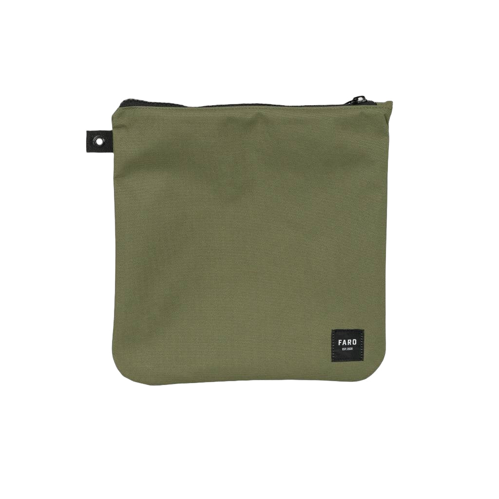 Green zippered pouch with 'FARD' label on a white background