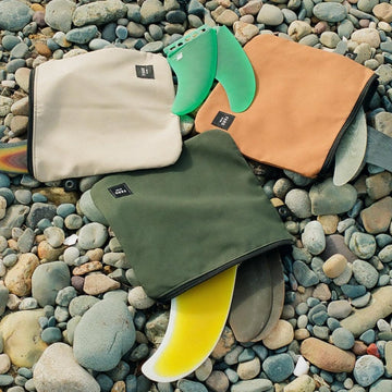 Surf fin deals wallet